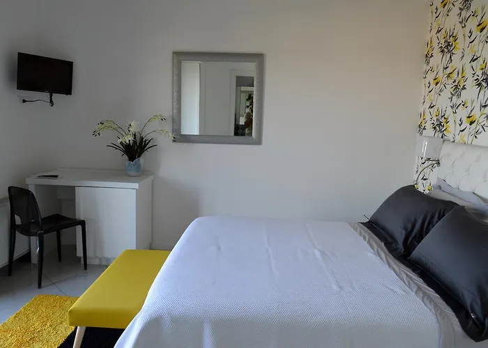 Couette-café Le Vele 4*