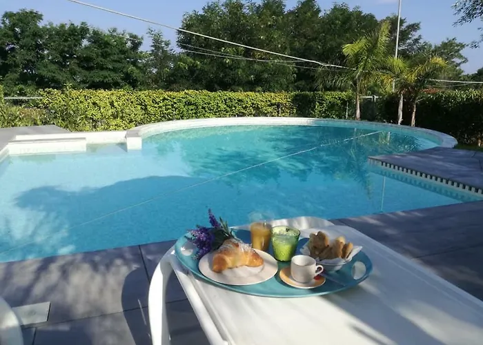 Le Vele Couette-café 4*